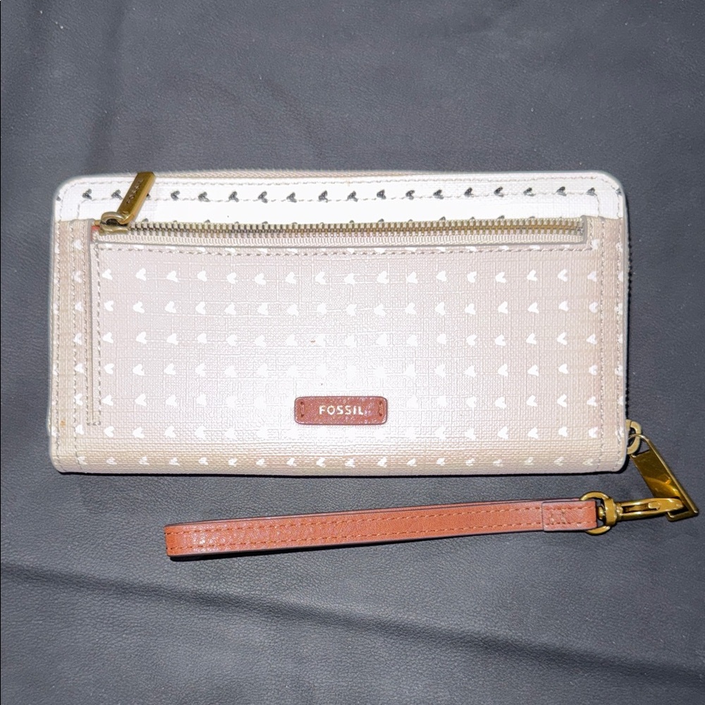 Fossil Cream Heart-Print Zip Wristlet Wallet with Tan Strap